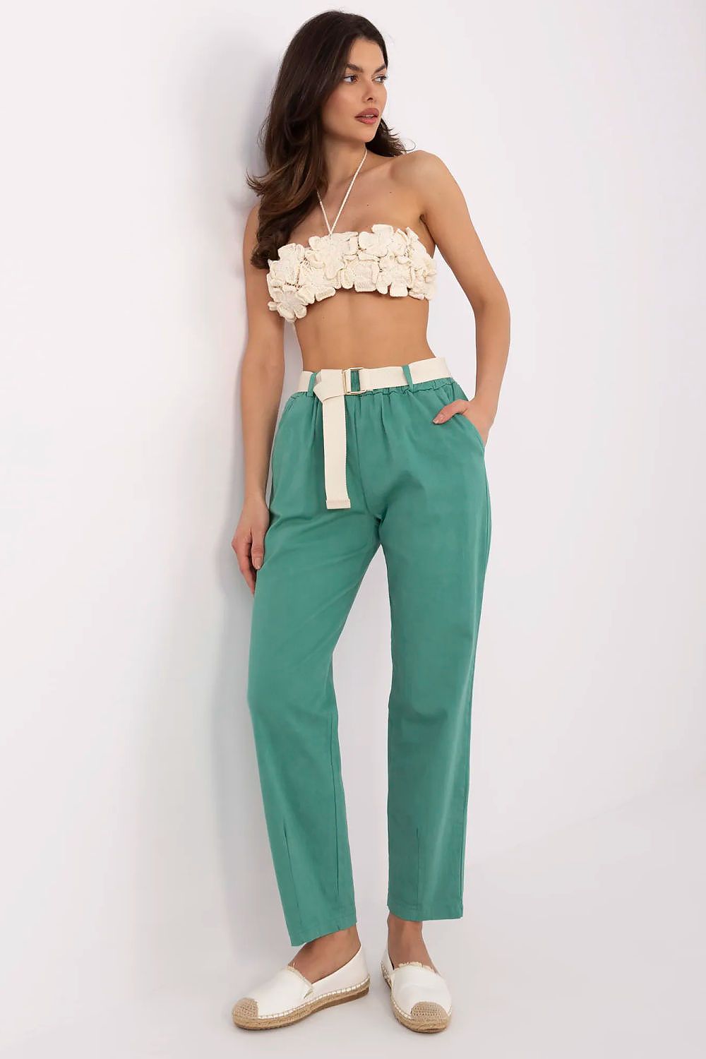 Women trousers model 209214 Italy Moda