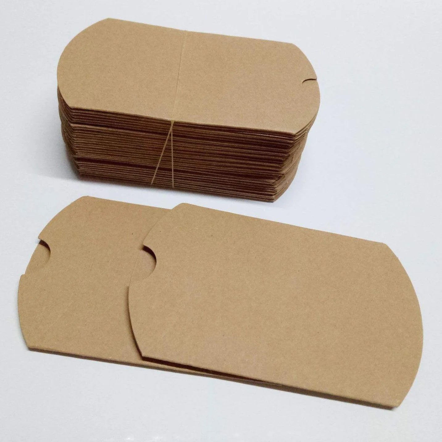 50 de cutii tip pernă din kraft
